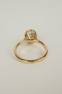 Winnie Engagement Ring- 2ct Oval