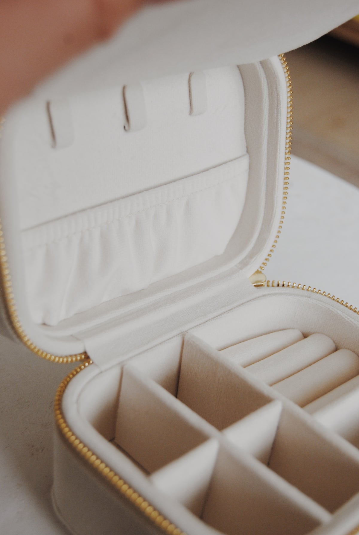 The Veteran Jewelry Box in Baby’s Breath