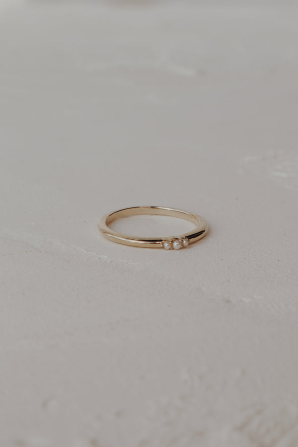 10k Bella Pearl Ring