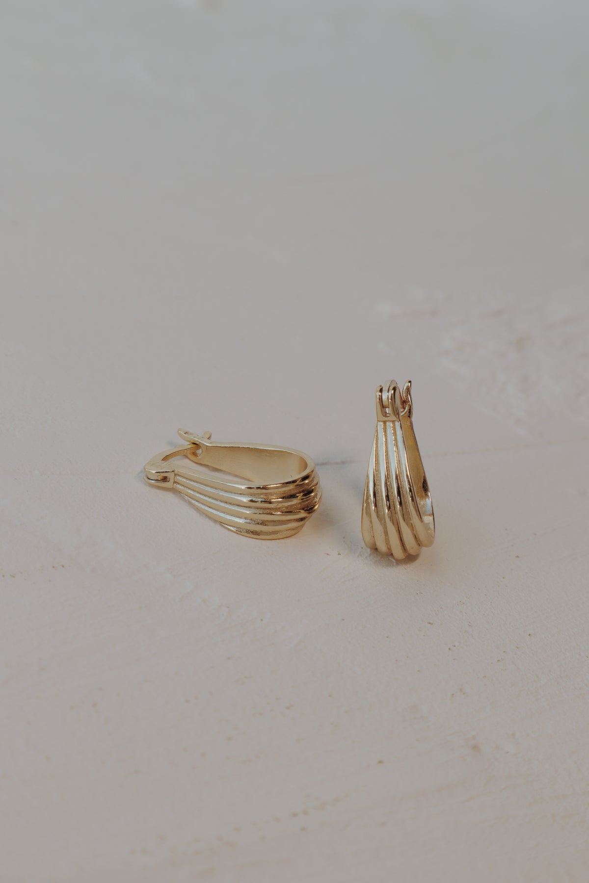 Montgomery Hoop Earrings- Vermeil