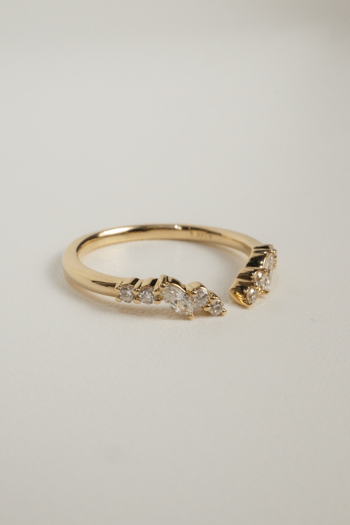 Primrose Wedding Band - Yellow Gold