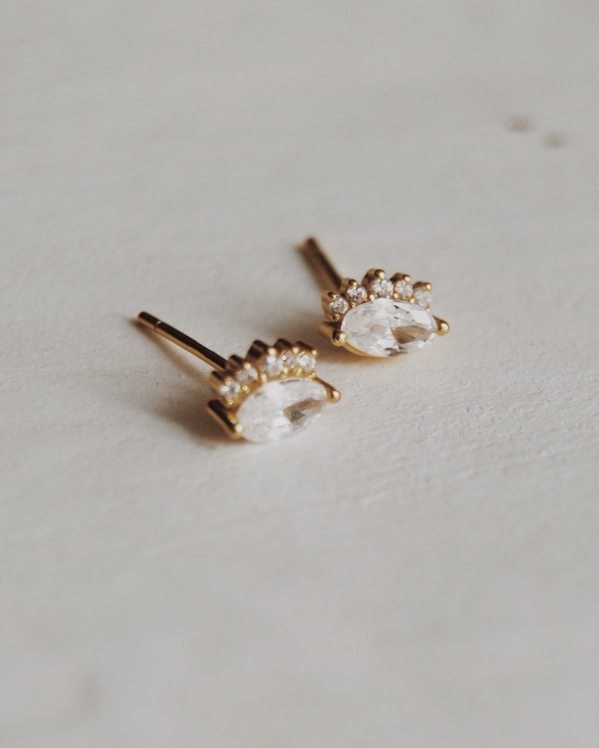 Oval Dianna Stud Earrings