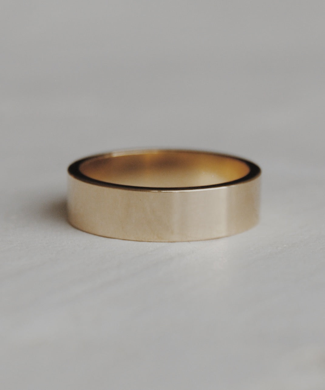 Luca Cigar Wedding Band