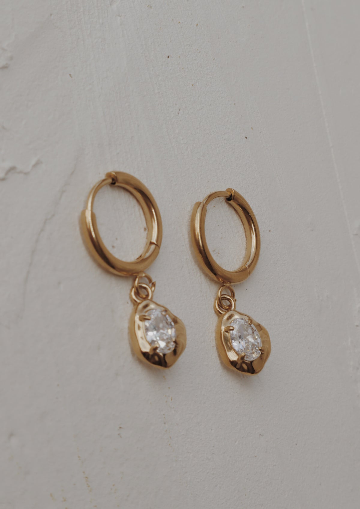 Bardah Huggie Hoop Earrings