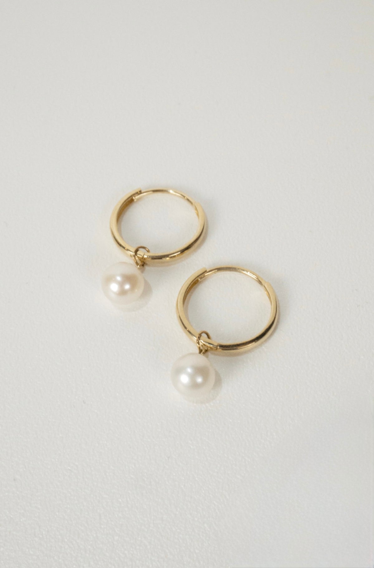 10k Beau Pearl Hoops