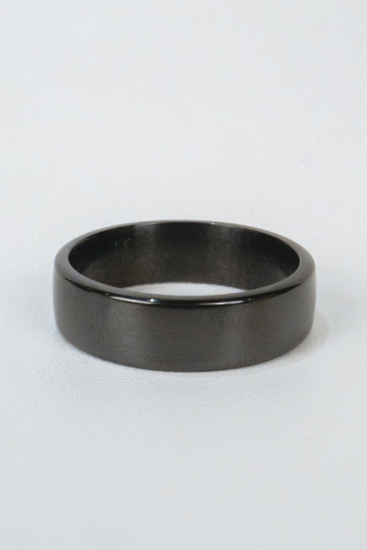 Tao Men’s Zirconium Wedding Band