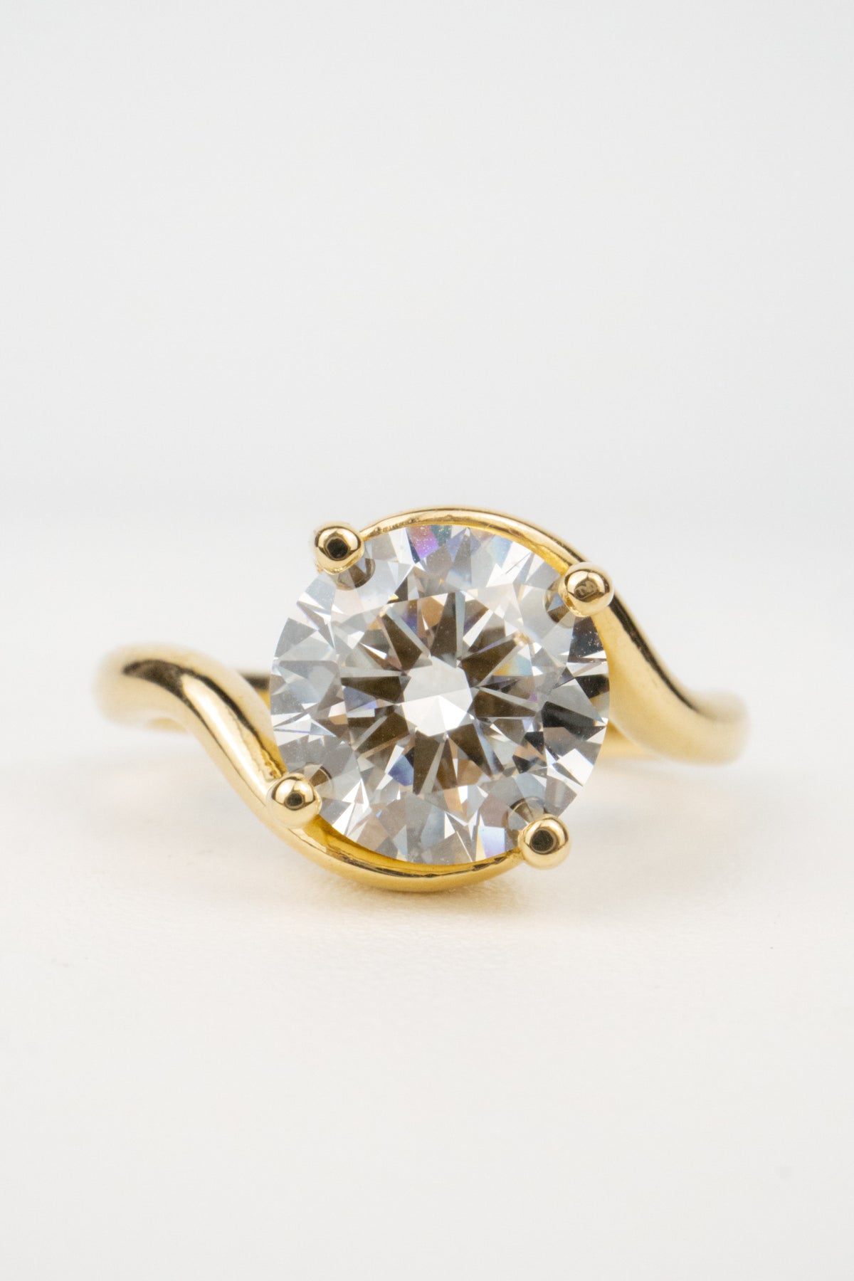 Koen Engagement Ring- 2.5ct Round