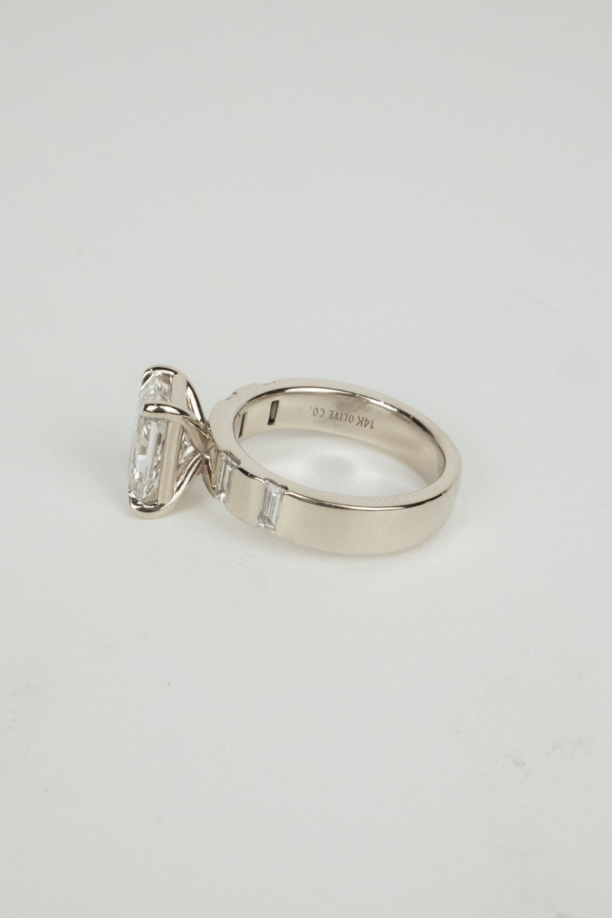 Briar Engagement Ring- 2.5ct Radiant