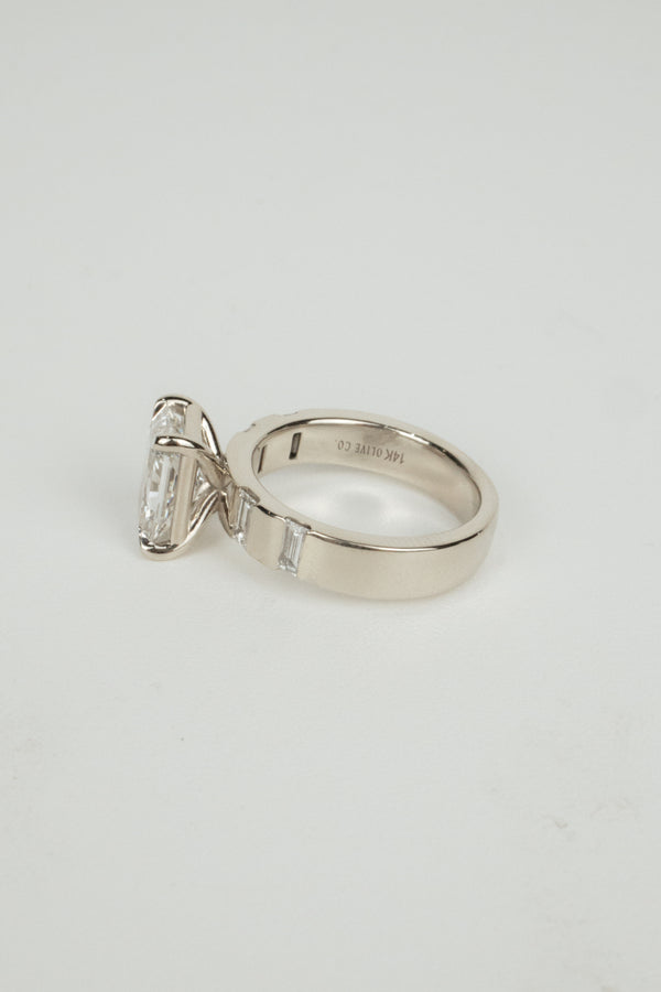 Briar Engagement Ring- 2.5ct Radiant