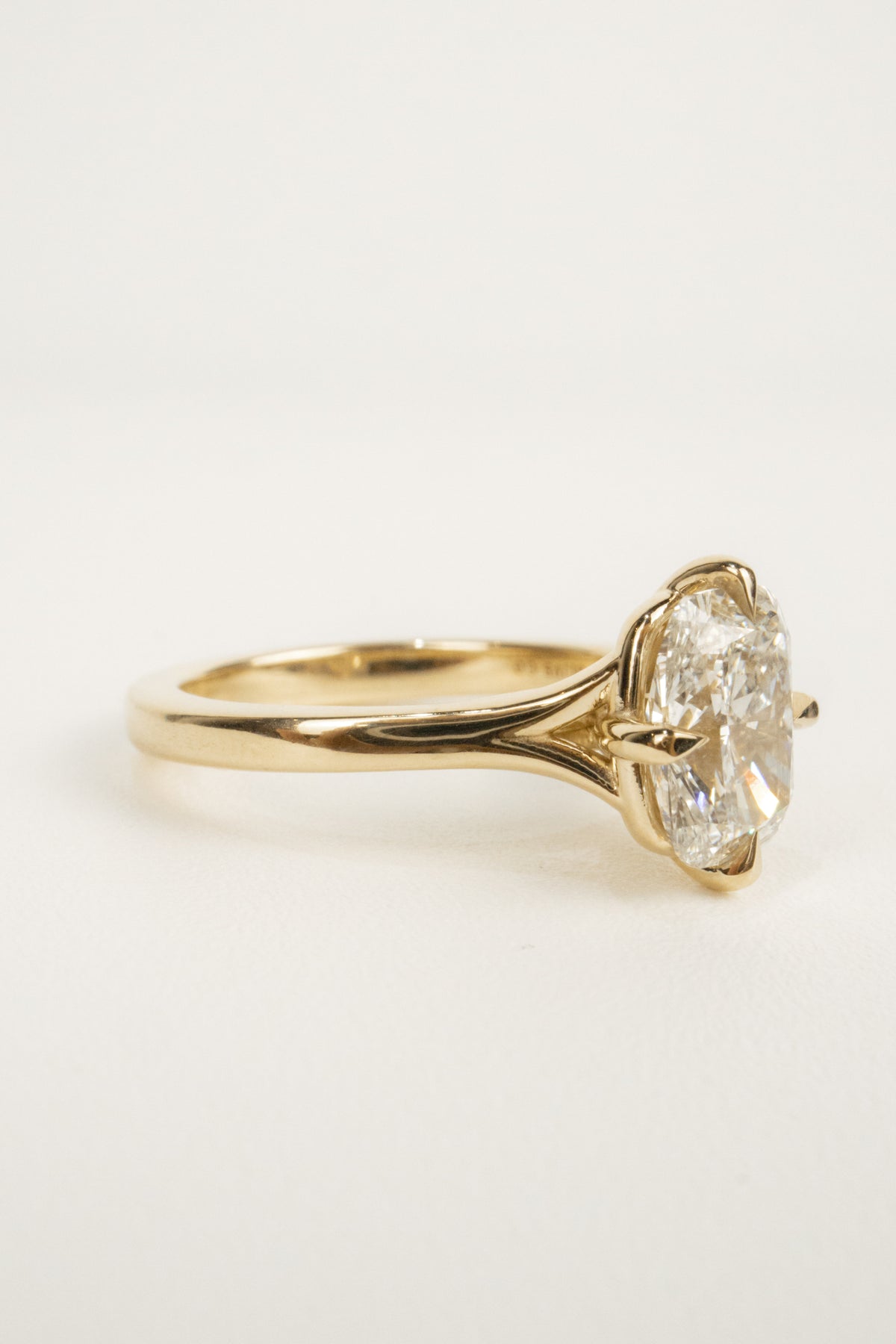 Elliot Engagement Ring- 2ct Cushion
