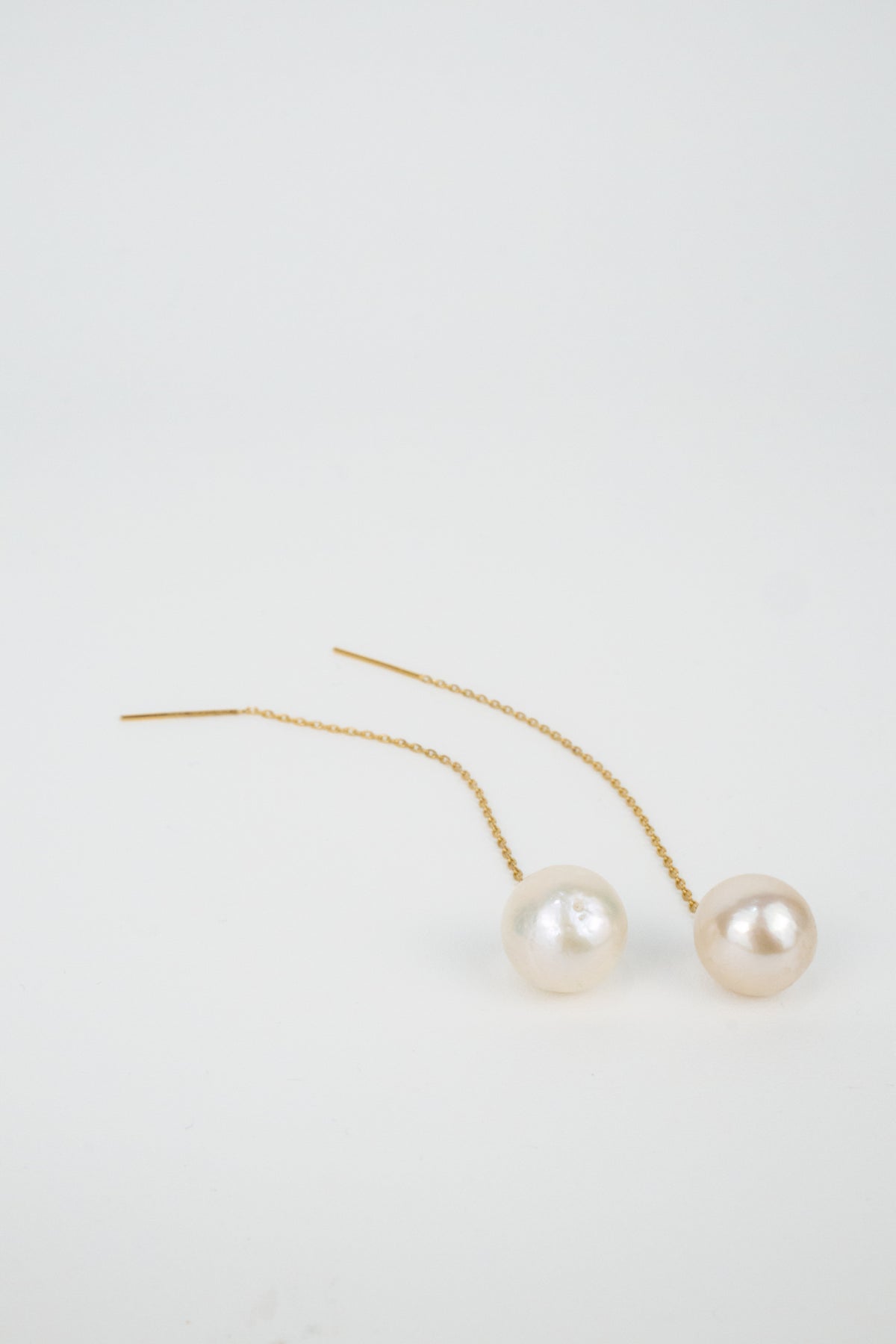 14K Wren Pearl Threaders
