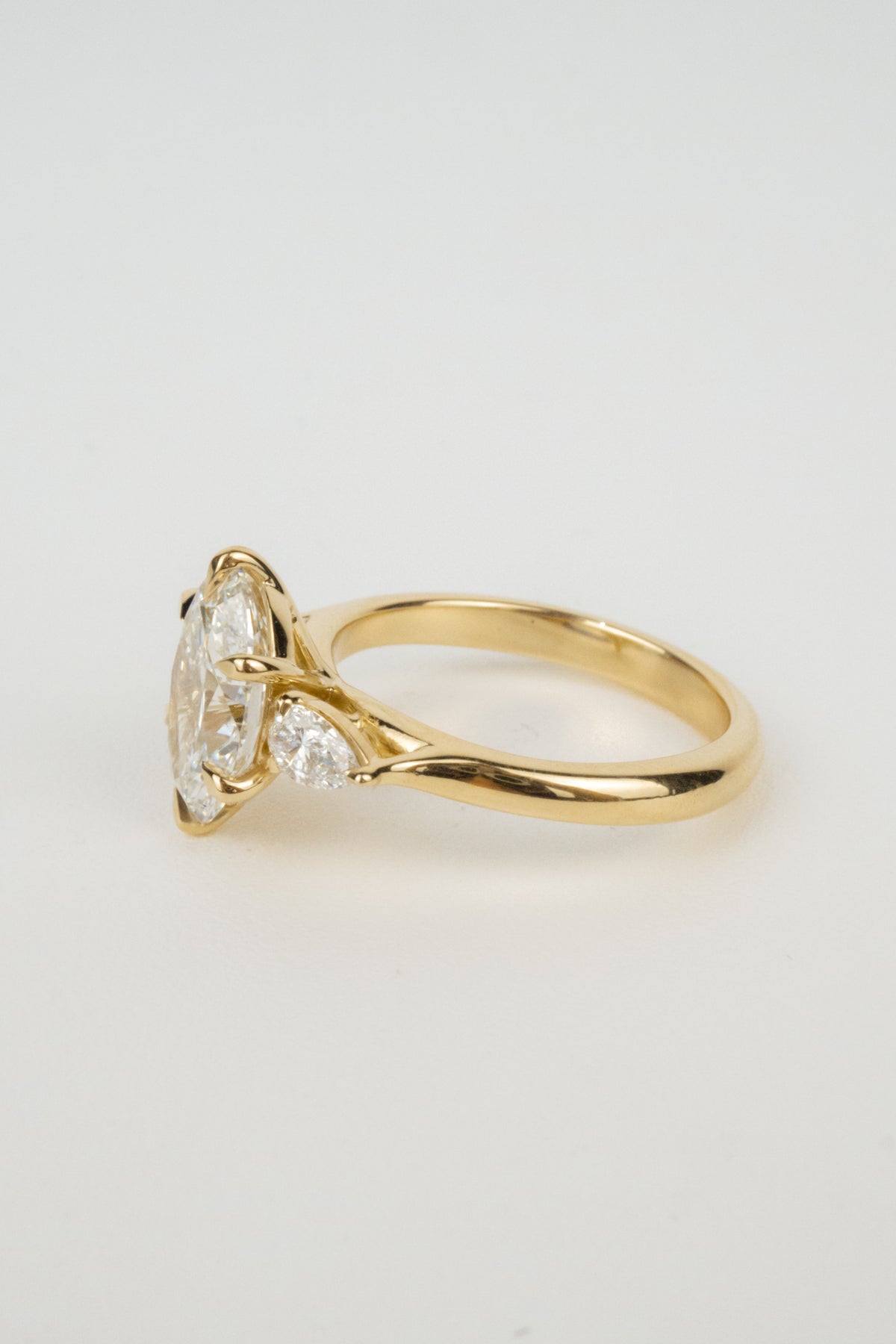 Sloane Engagement Ring- 2.5ct Oval