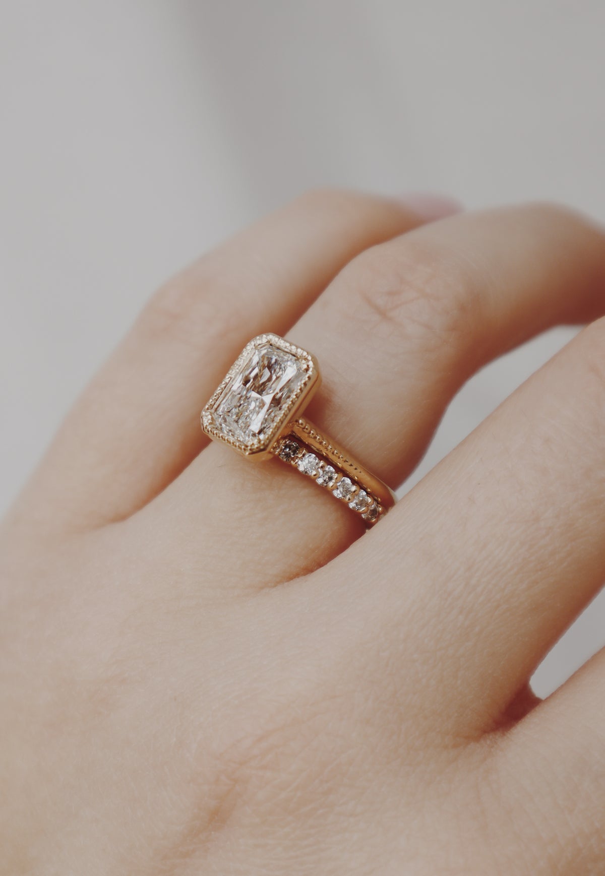 Quin Wedding Band - Yellow Gold