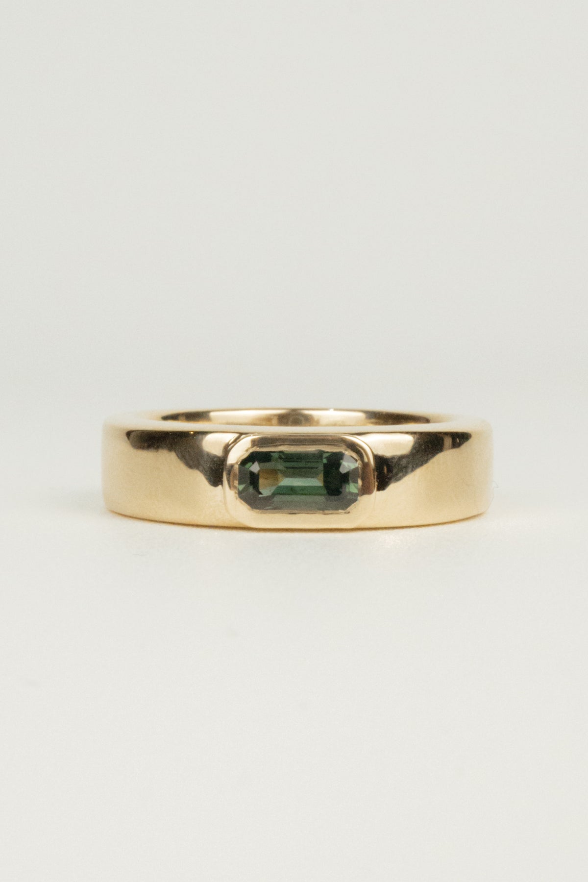 Oliver Men's Wedding Band