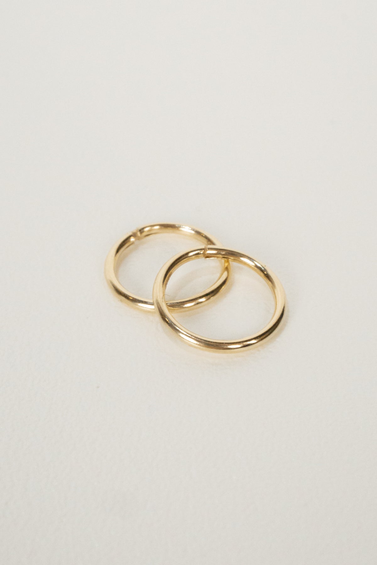 10k Seamless Hoop Earrings - 10 mm