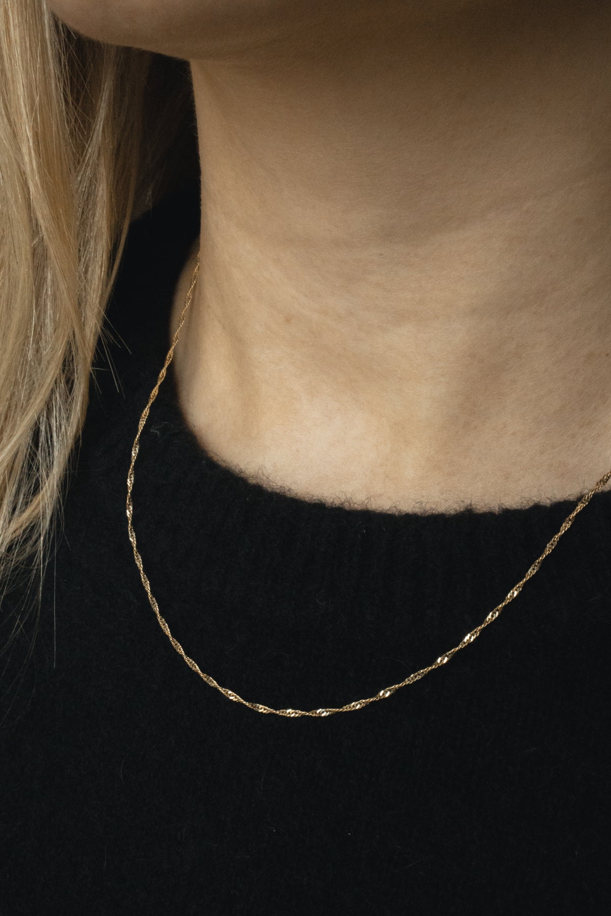 10k Singapore Glowing Chain Necklace