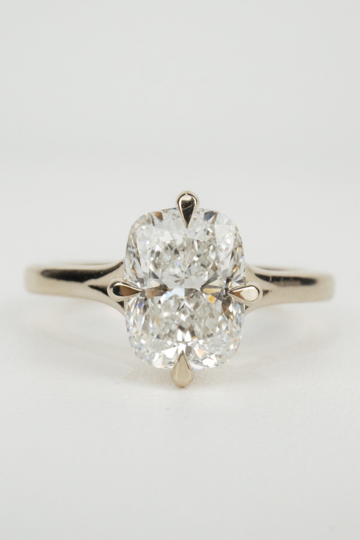 Elliot Engagement Ring- 2ct Cushion