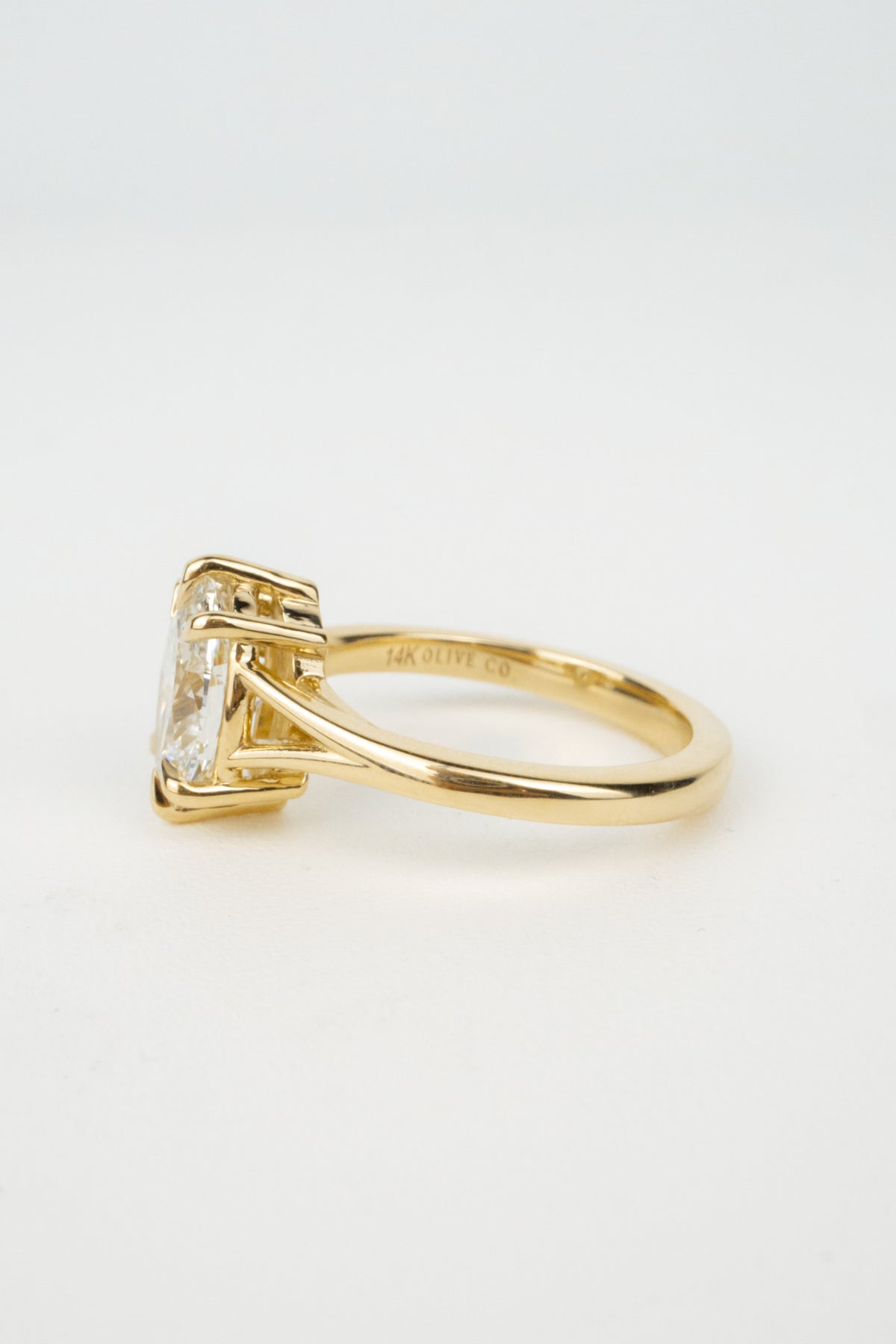 Sylvie Engagement Ring (Modified)- 1.75ct Oval