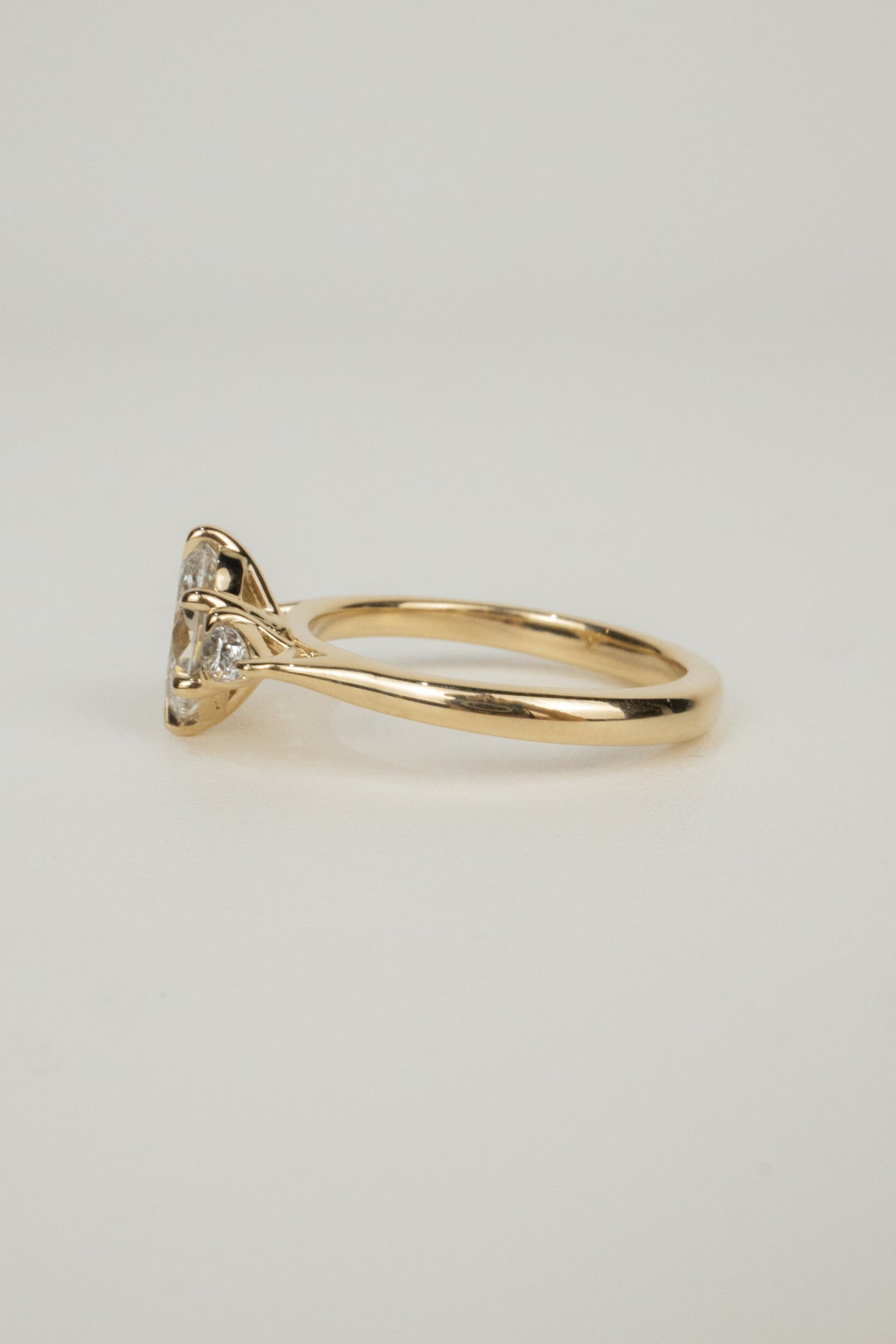 Sloane Engagement Ring- 1ct Oval