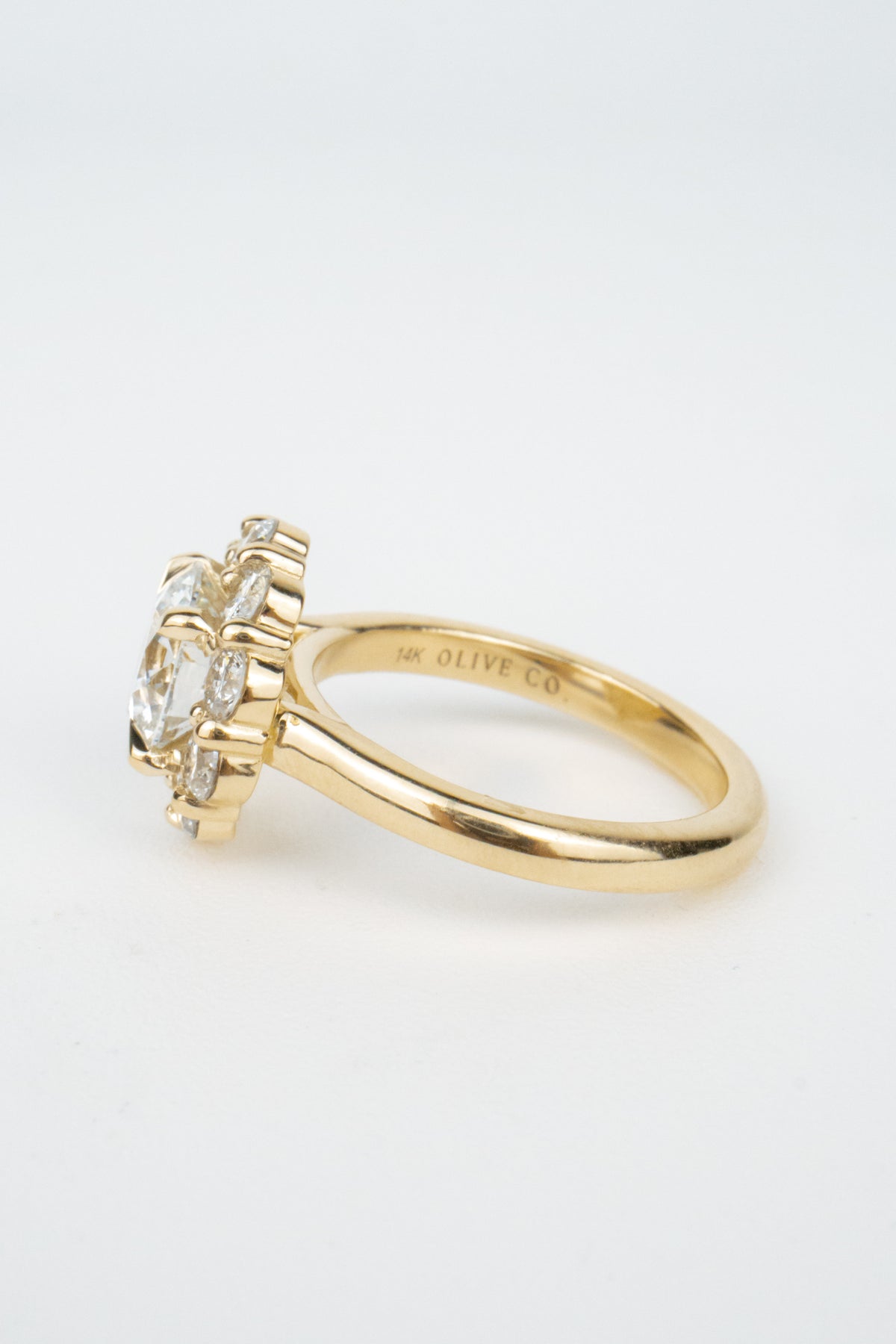 Iverson Engagement Ring- 3.2ctw Round