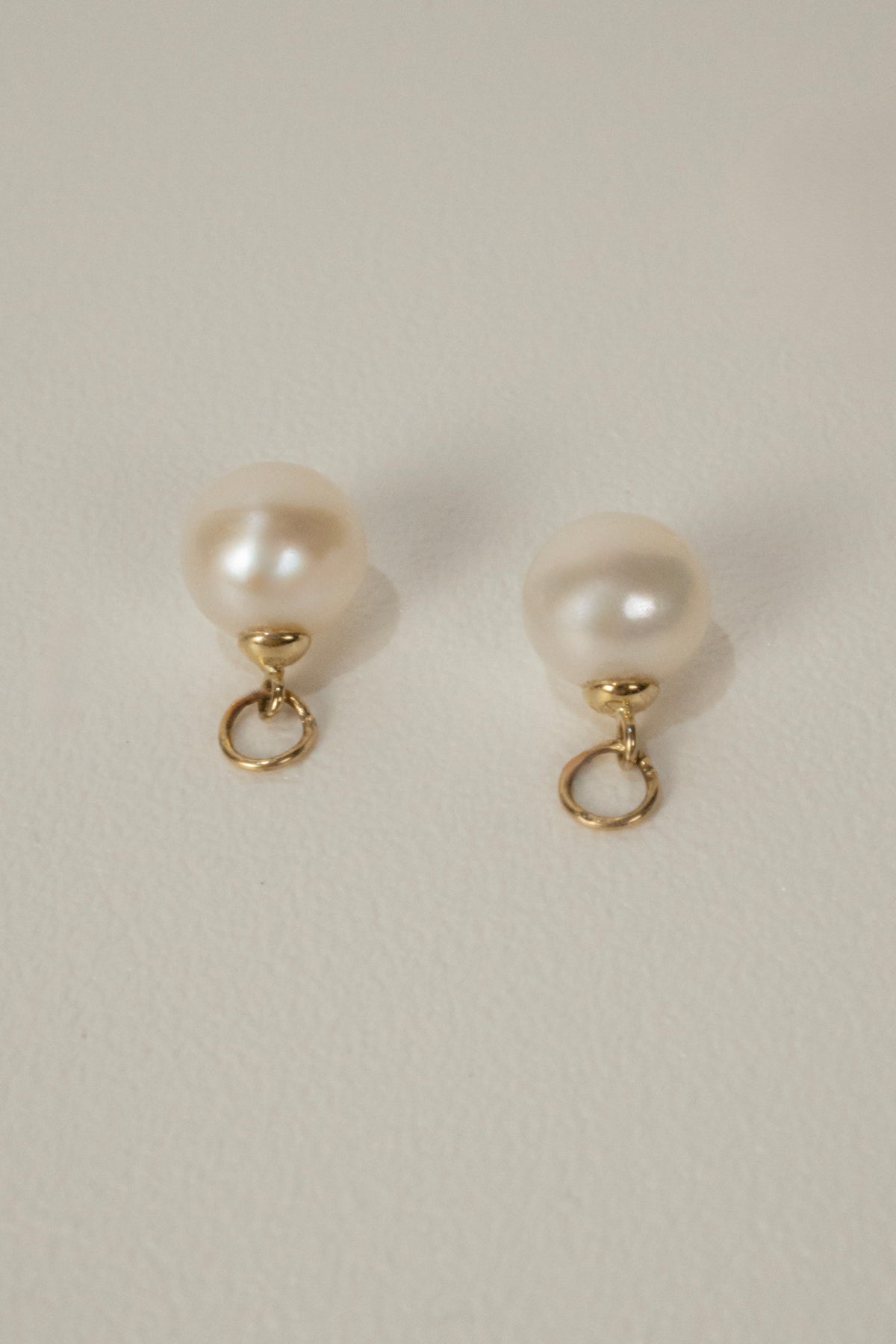 10k Beau Pearl Hoops