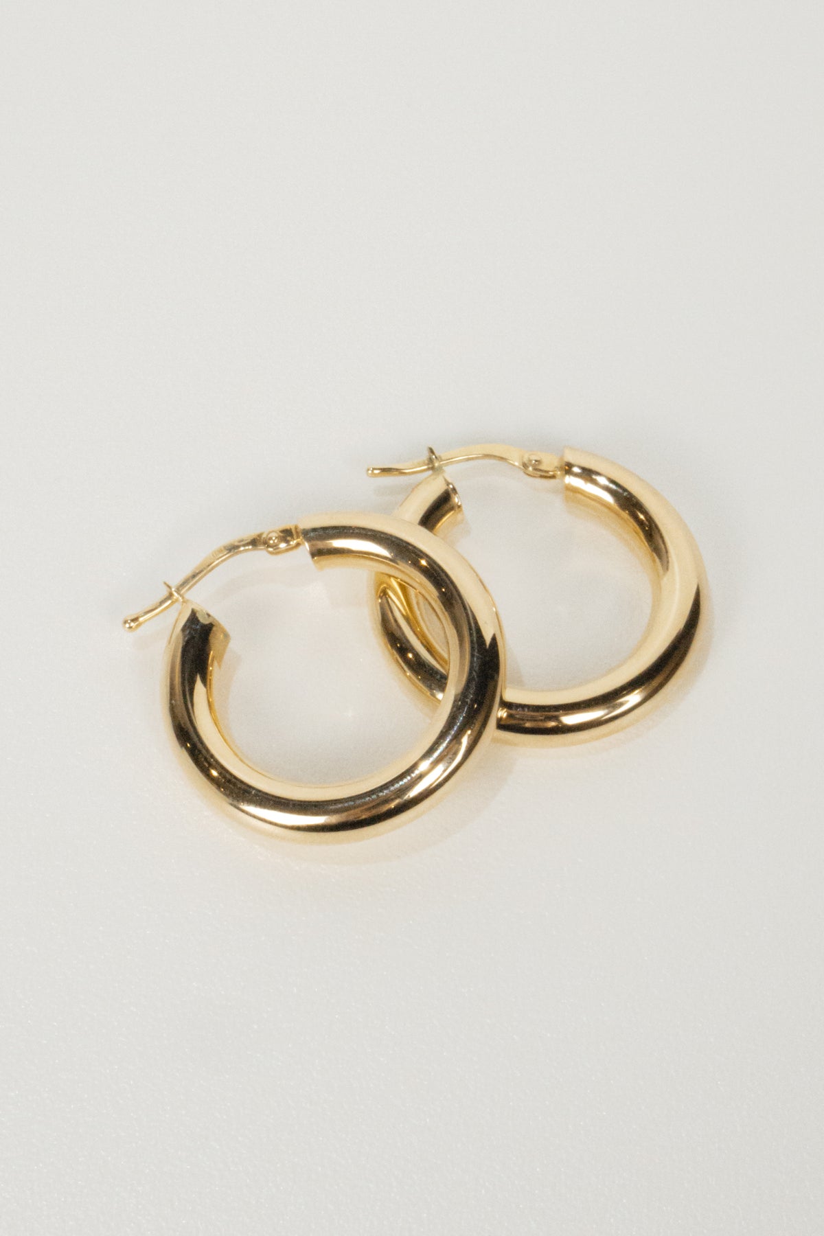 10k Nara Hoop Earrings