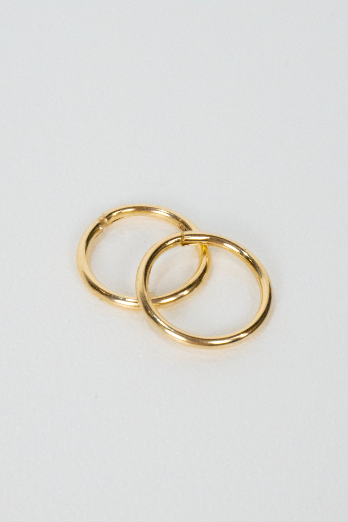 10k Seamless Hoop Earrings - 10 mm