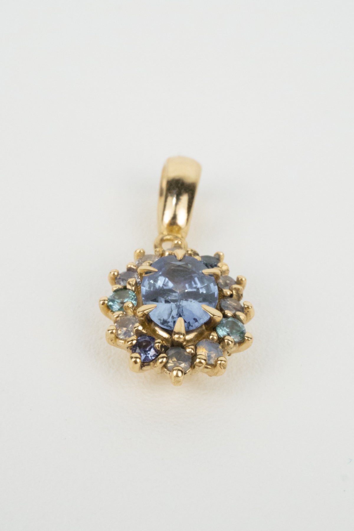 Esmè Pendant- 1.3ct Natural Sapphire