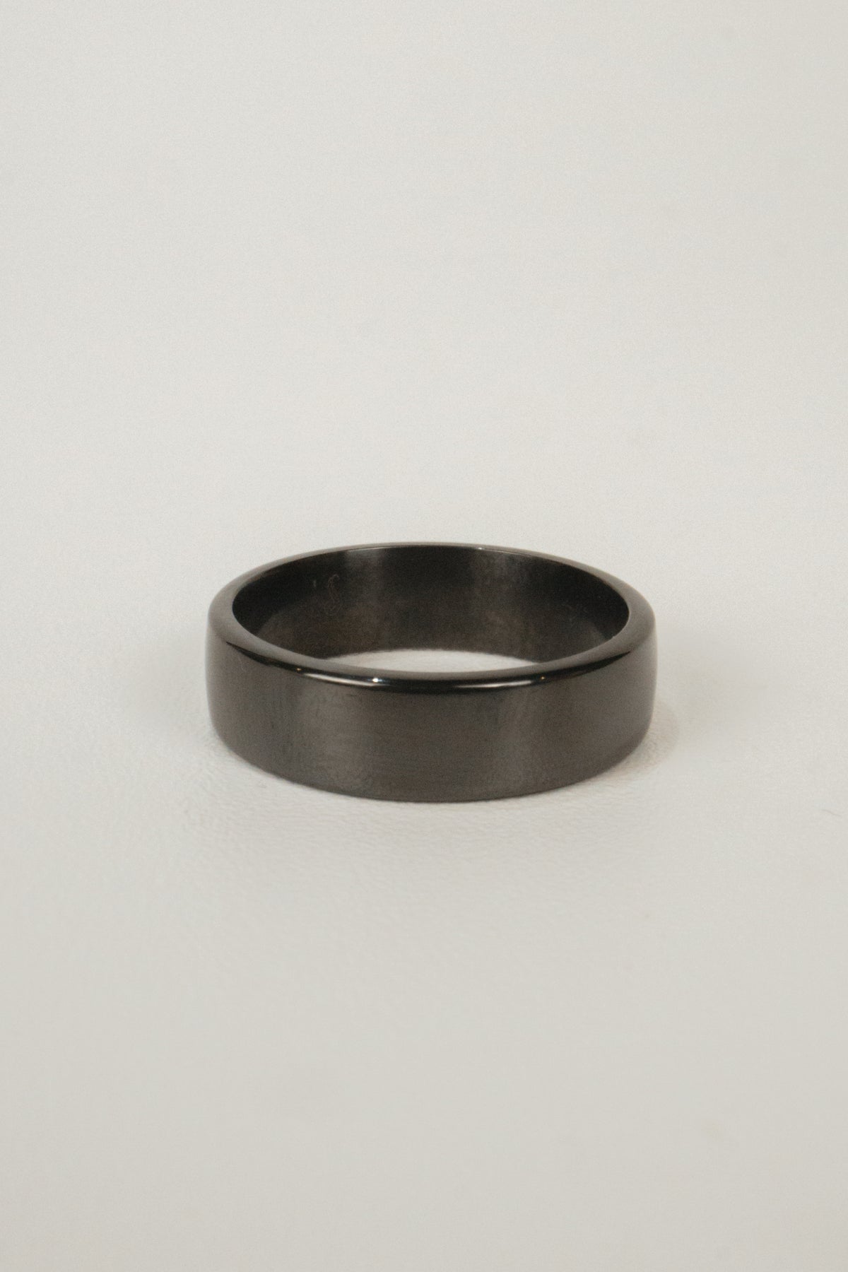 Tao Men’s Zirconium Wedding Band