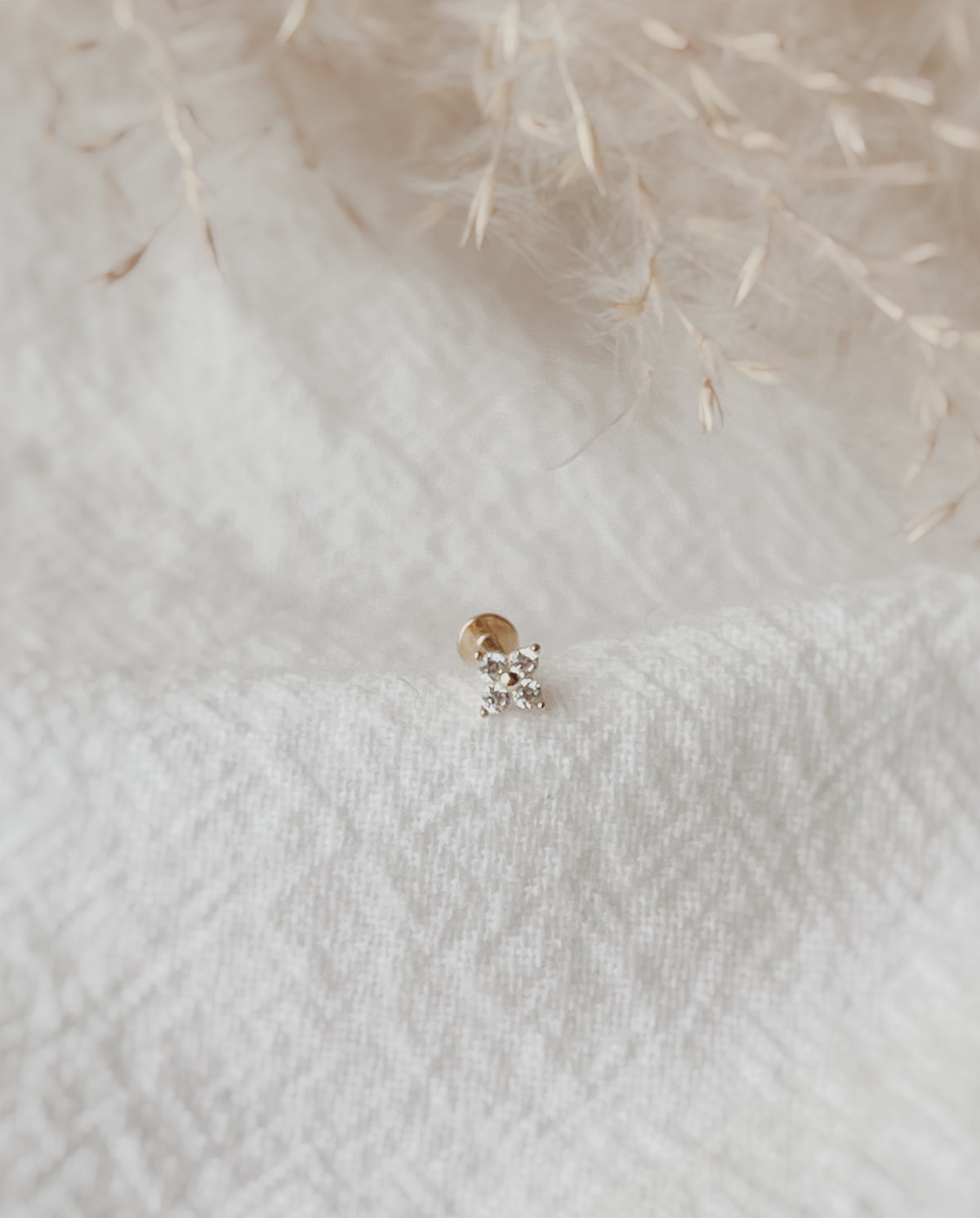 14k Solid Gold Cartilage Stud Earring