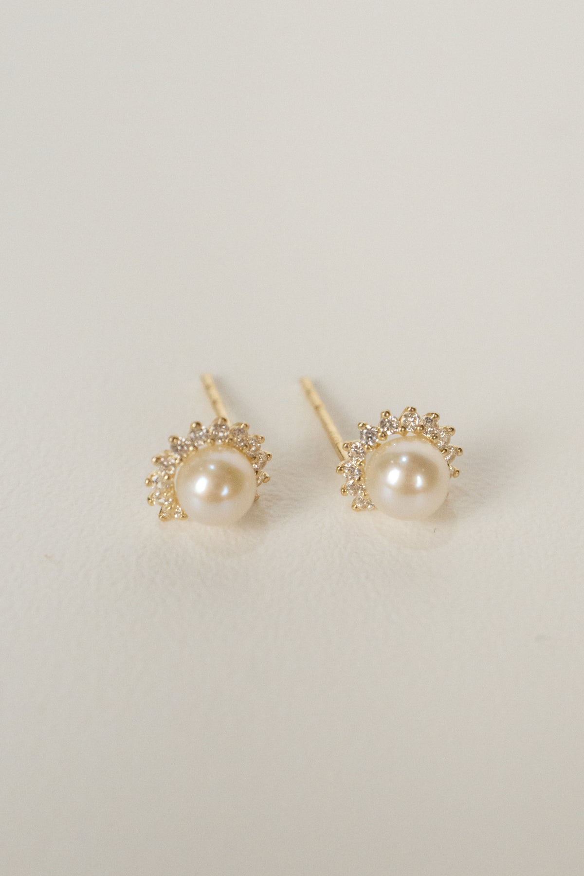 10k Vow Pearl Stud Earrings