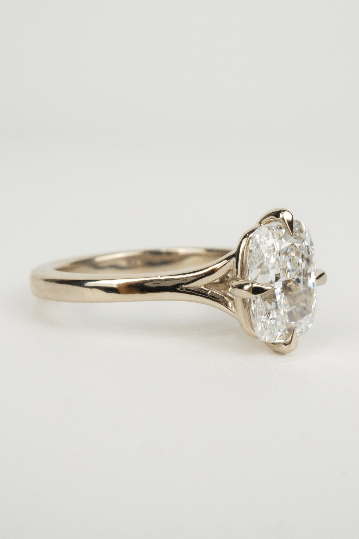 Elliot Engagement Ring- 2ct Cushion