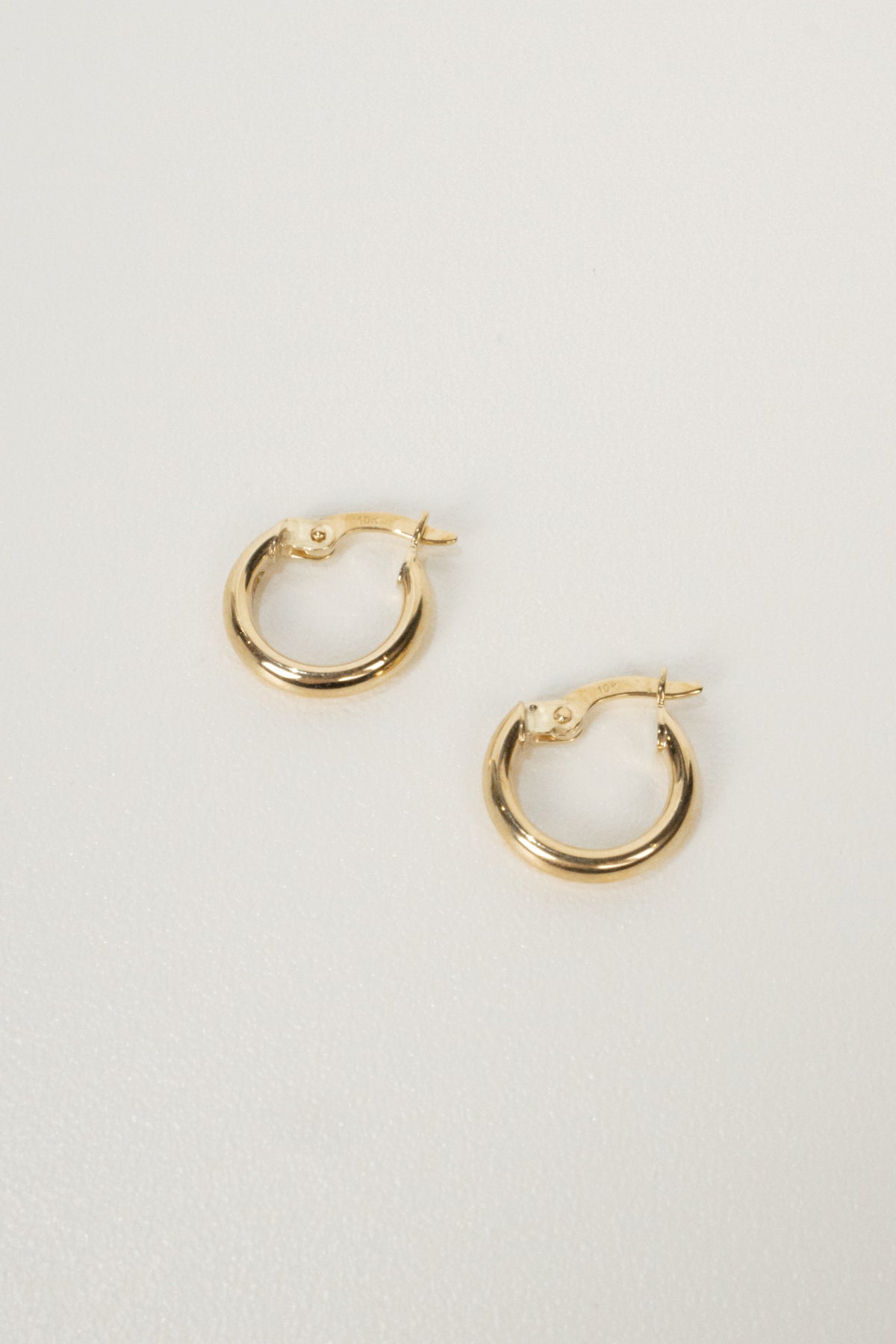 10k Amelia Tube Hoops