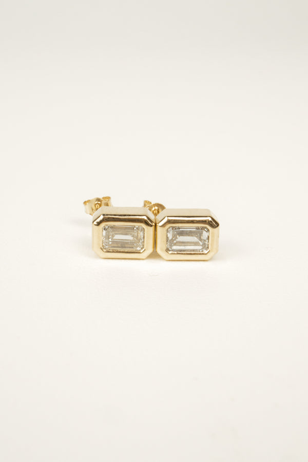Farah Diamond Earrings- 1.5ctw Emerald