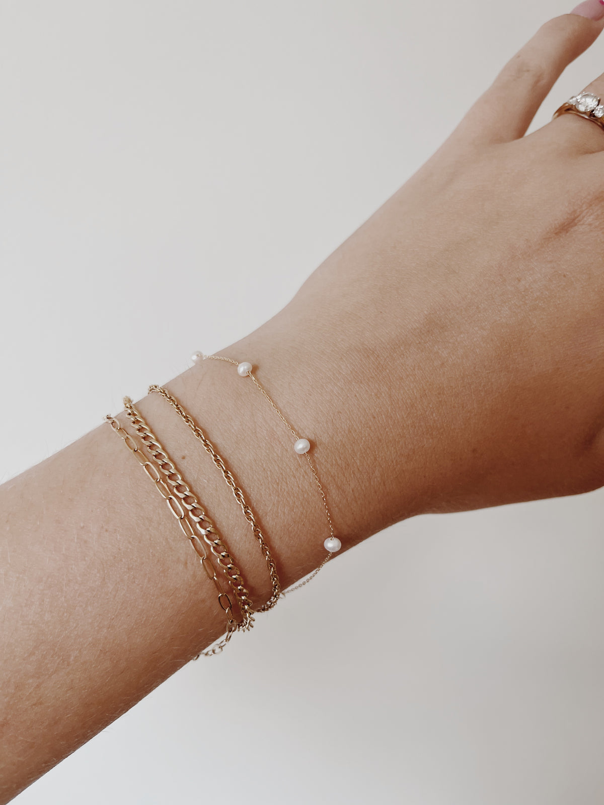 10k Dainty Pearl Bracelet