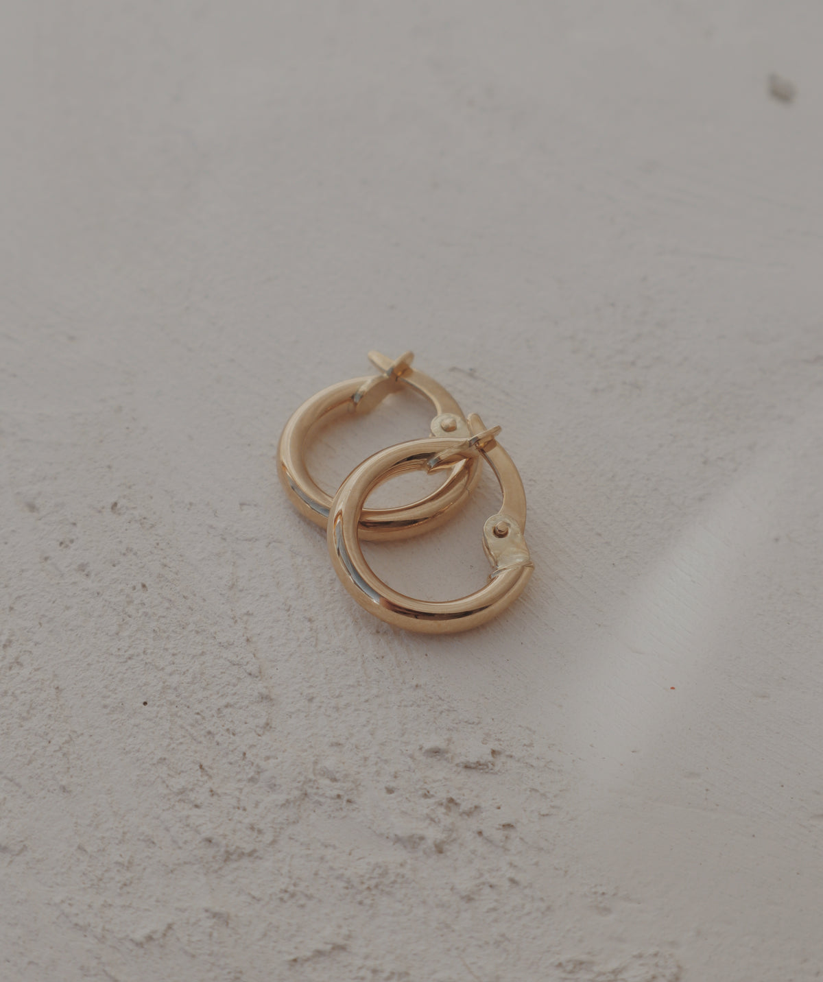 10k Amelia Tube Hoops