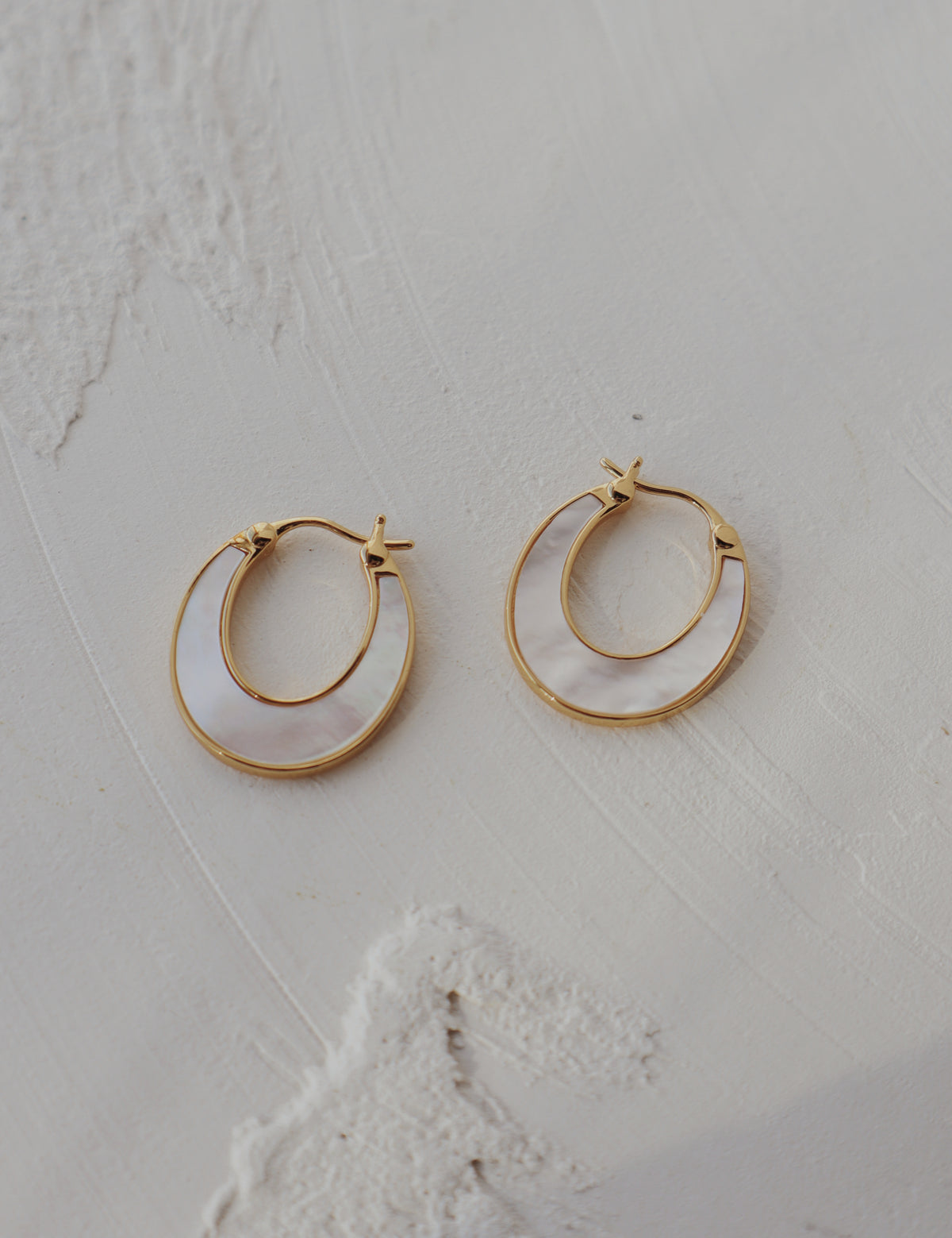 Mara Mother of Pearl Hoop Earrings - Vermeil