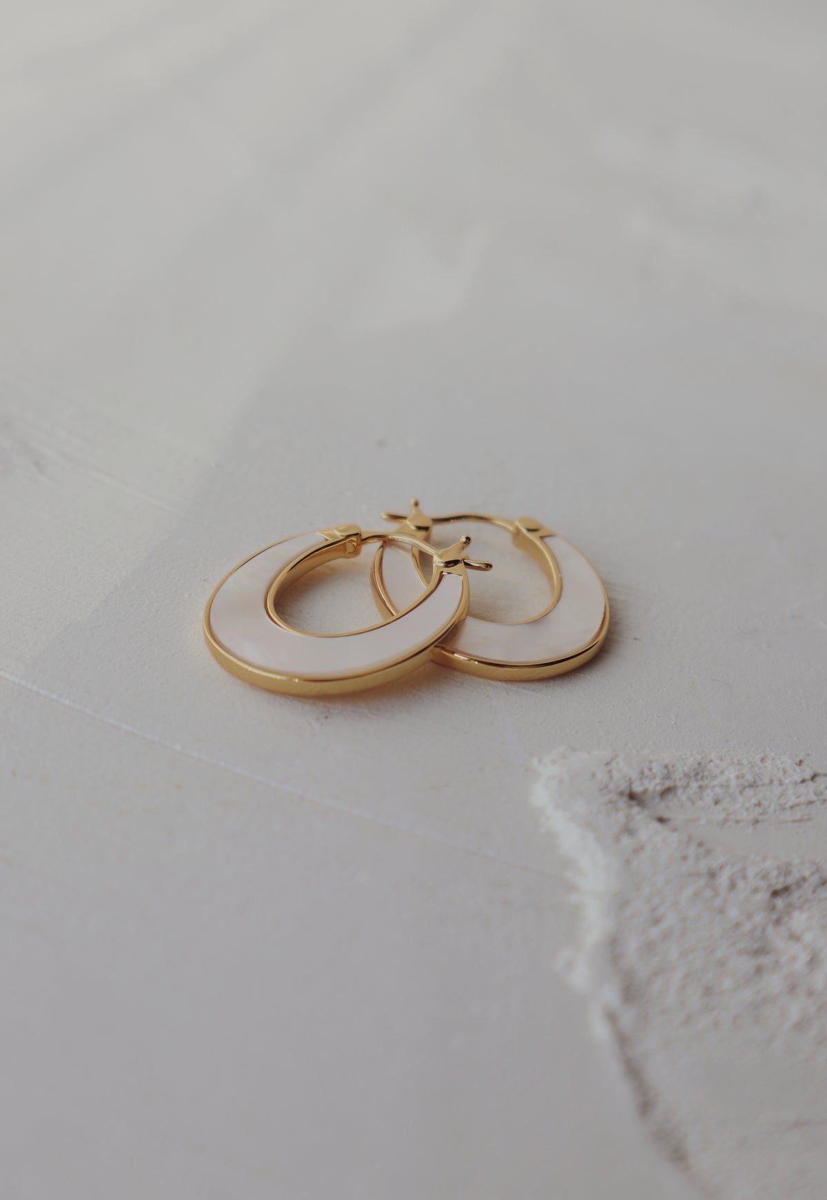 Mara Mother of Pearl Hoop Earrings - Vermeil