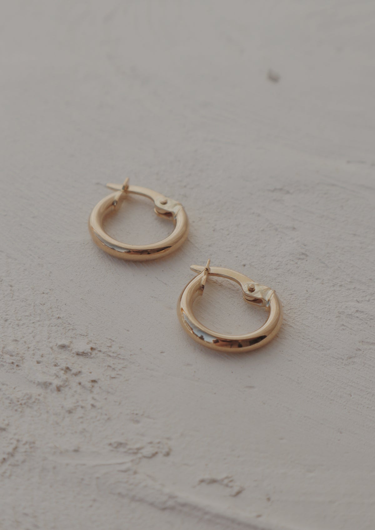10k Amelia Tube Hoops
