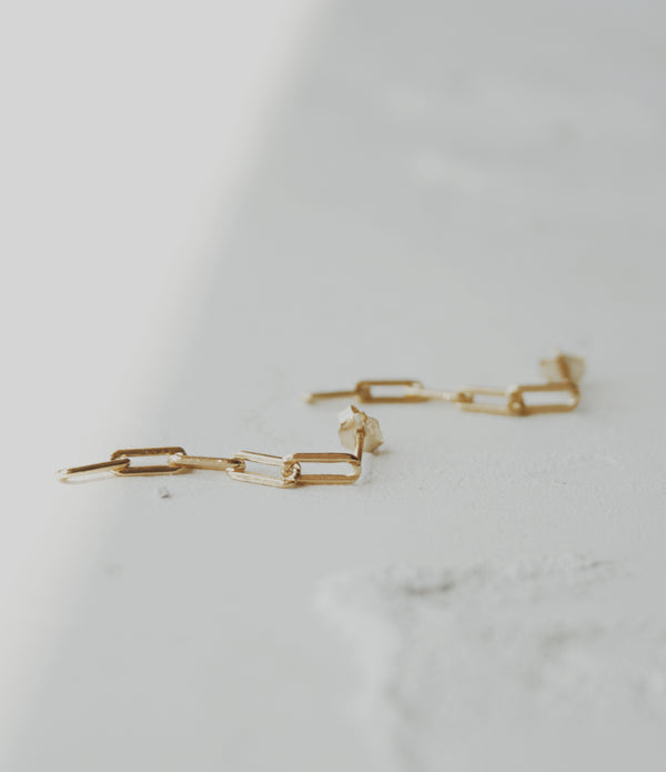 Paper Clip Chain Stud Earrings