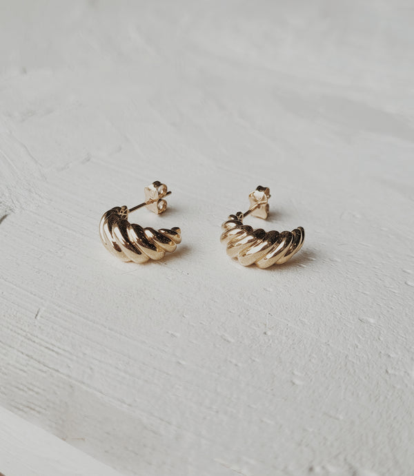 10k Gold Croissant Stud Earrings