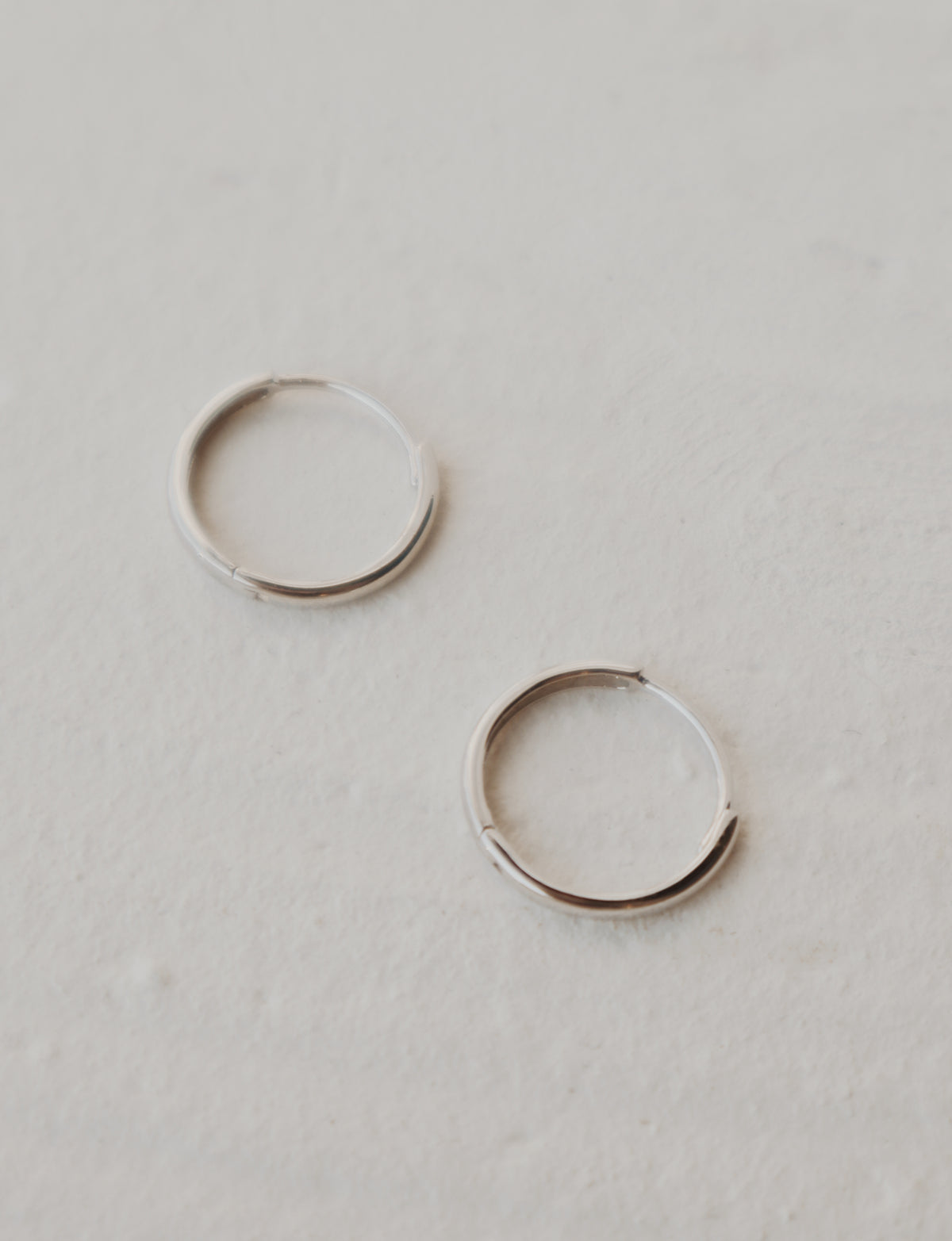 10k White Gold Clarissa Huggie Hoop Earrings