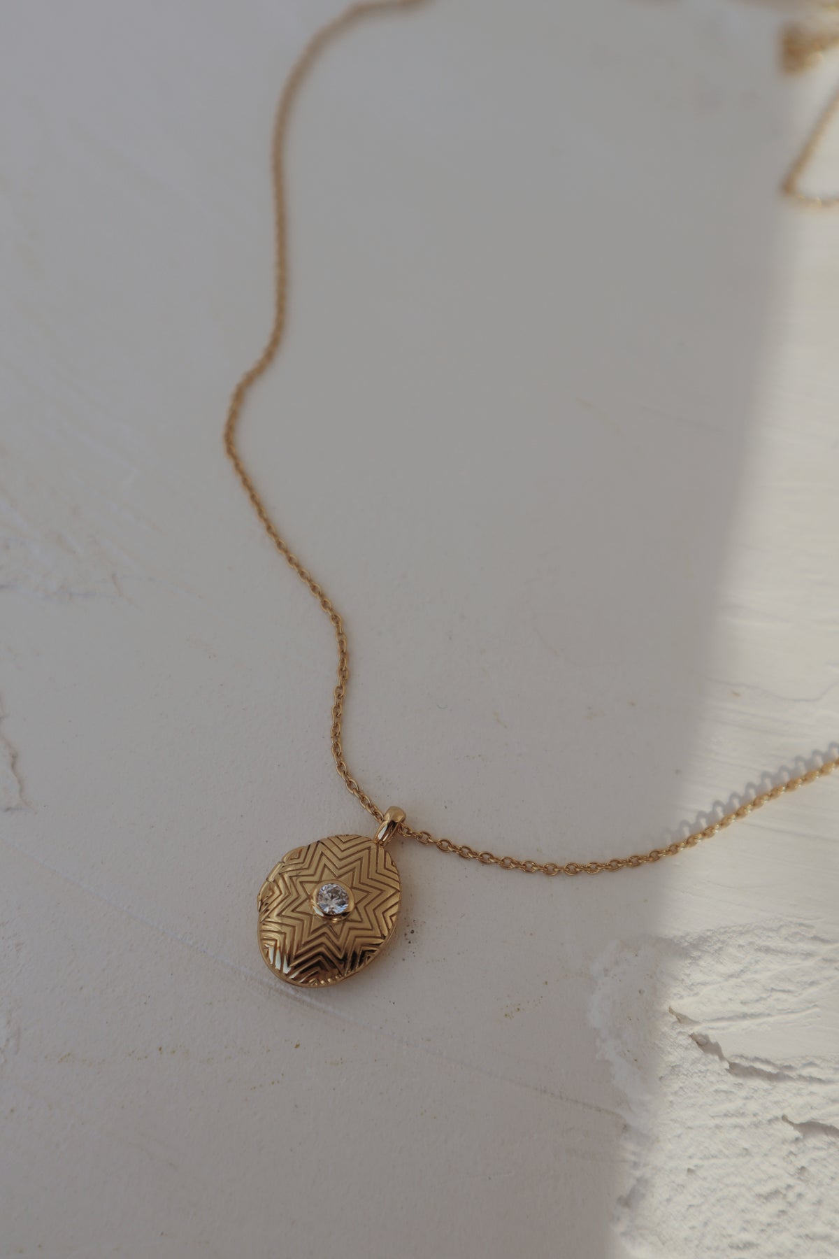 Carson Star Locket Necklace - Vermeil