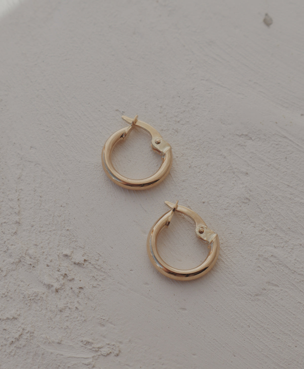 10k Amelia Tube Hoops
