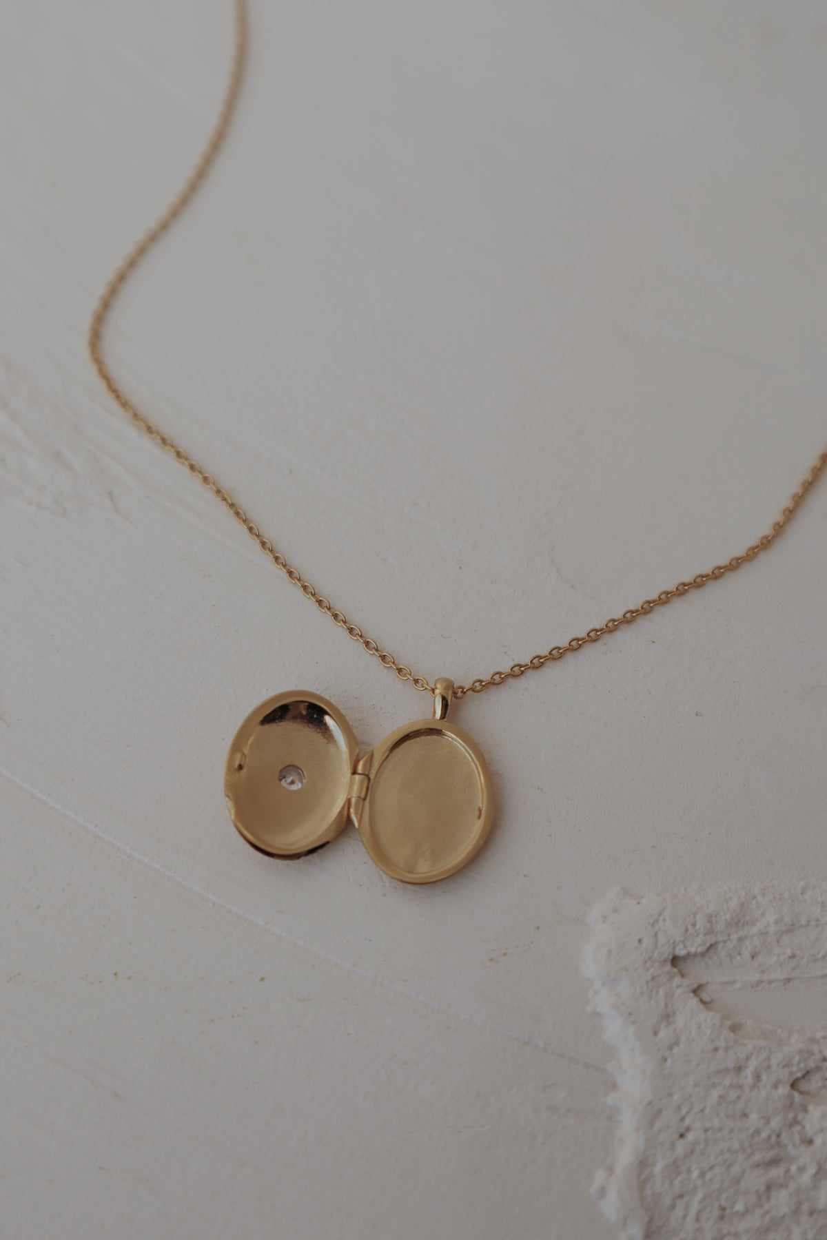 Carson Star Locket Necklace - Vermeil