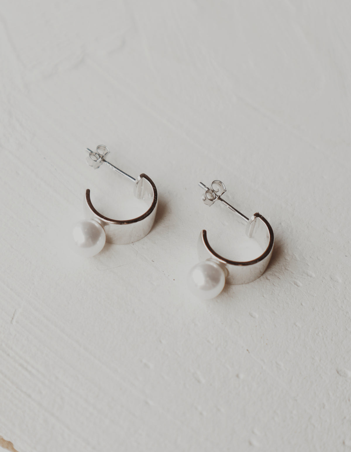 Ella Pearl Stud Earrings