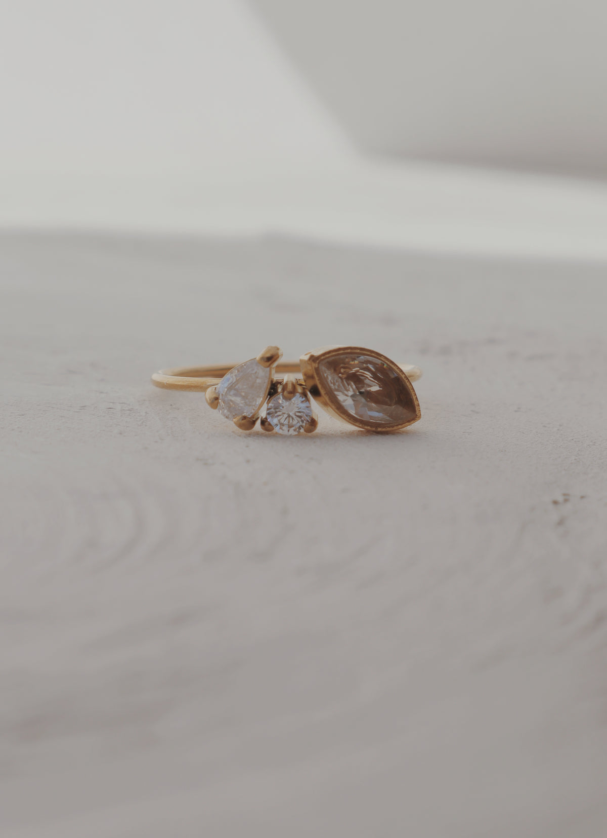 Glimmer Cluster Ring