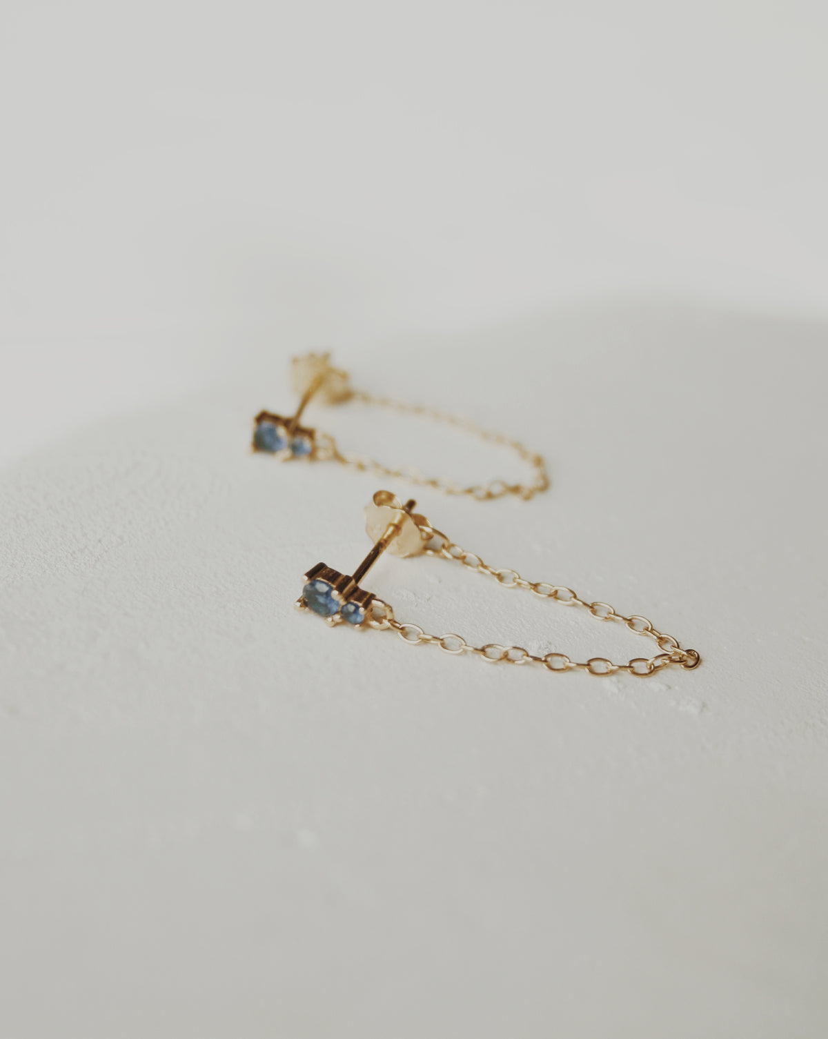 Arya Sapphire Chain Stud Earrings