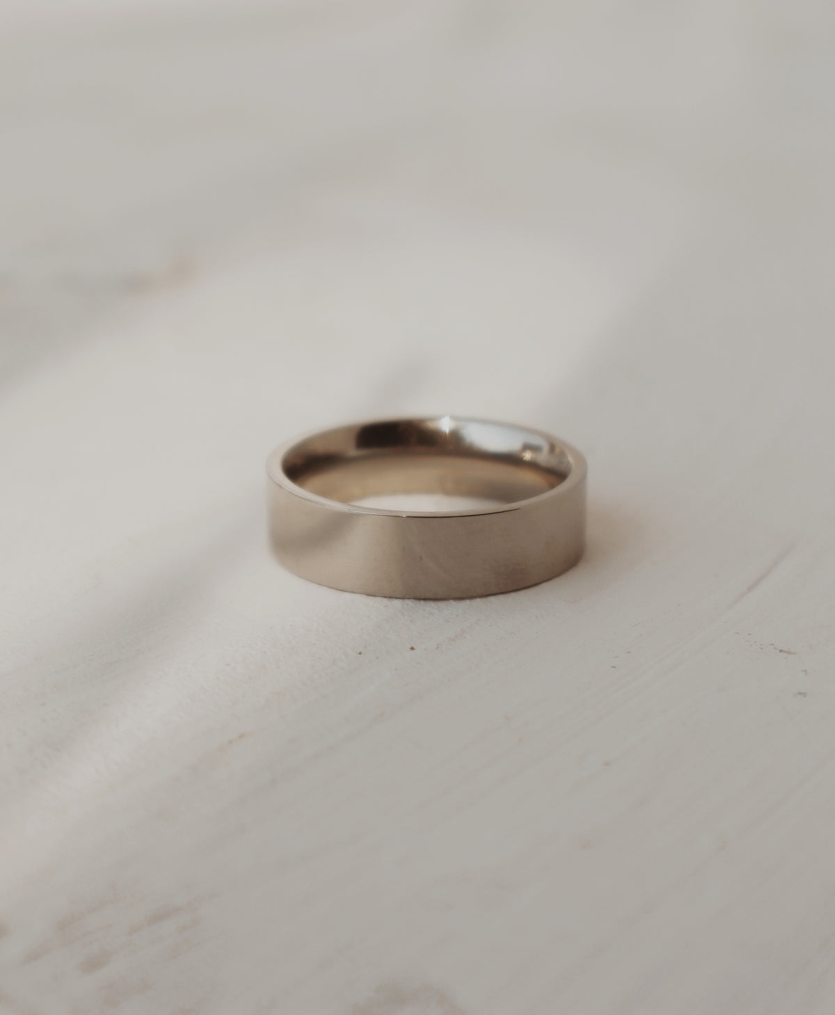 Kai Men's Titanium Wedding Band