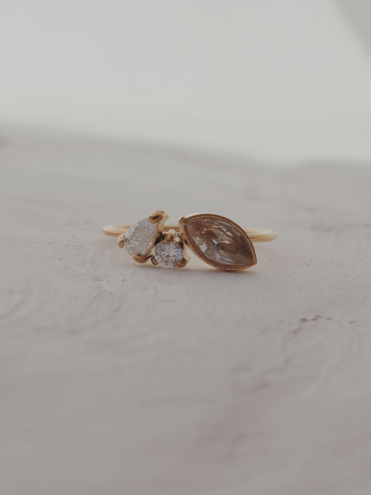 Glimmer Cluster Ring